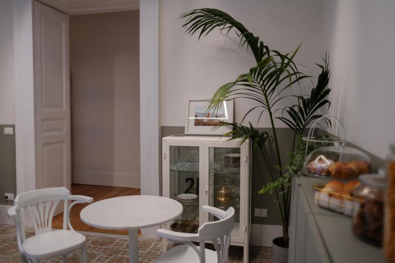 ナポリ Interno21 Bed & Breakfast エクステリア 写真