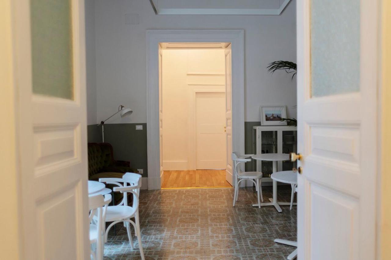 ナポリ Interno21 Bed & Breakfast エクステリア 写真